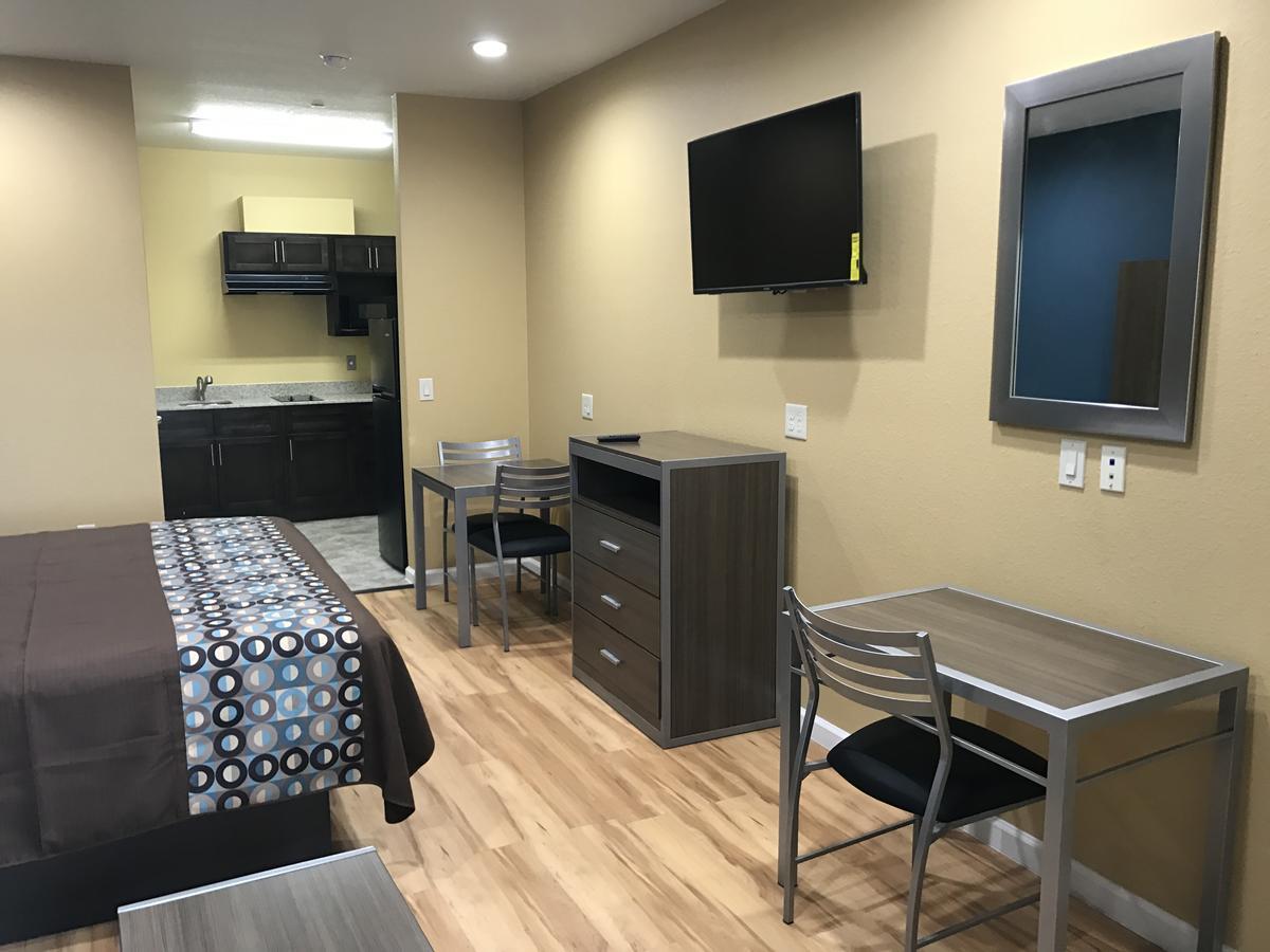 Deluxe Inn & Suites - Baytown Ngoại thất bức ảnh